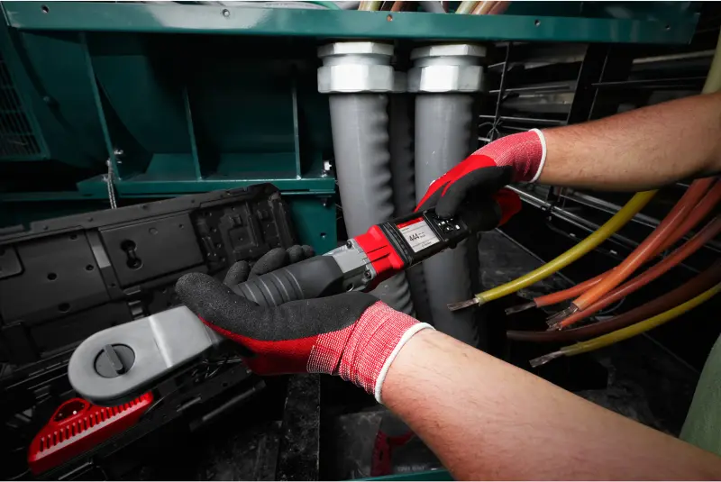 Aku 3/8" digitální ráčnový utahovák M12 ONEFTR38-201C, ONEKEY, 135,6 Nm, momentová ráčna, 1x aku M12 B2 + M12 C12 C, 4933464967 (MI4933464967)